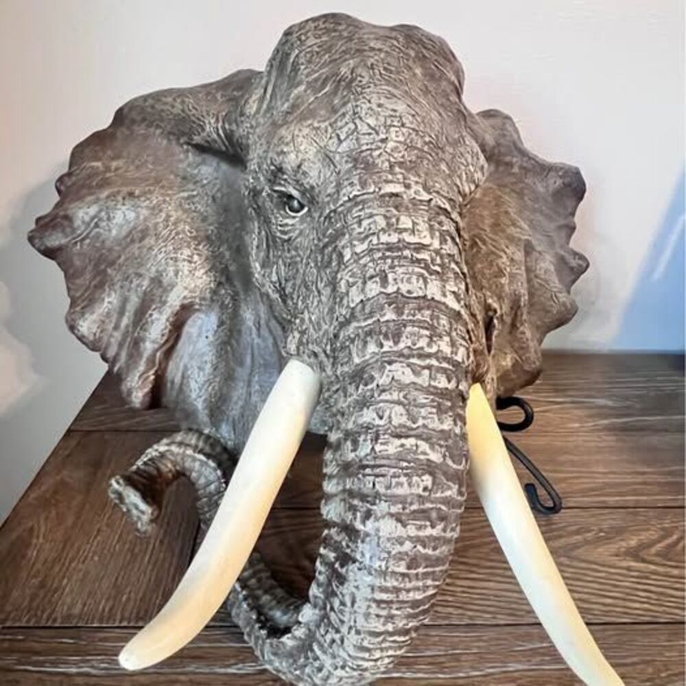 RARE Exotic Polyresin African Elephant Head Wall Mount Sculpture Realistic - Picture 10 of 10